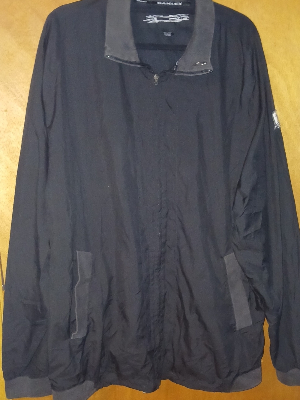 Oakley Black Men's Lightweight Windbreaker with Contrast Trim Sz: XL
